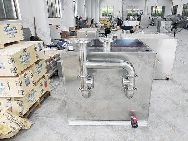 别墅地下室卫生间单泵污水提升器设备耦合器施工方案